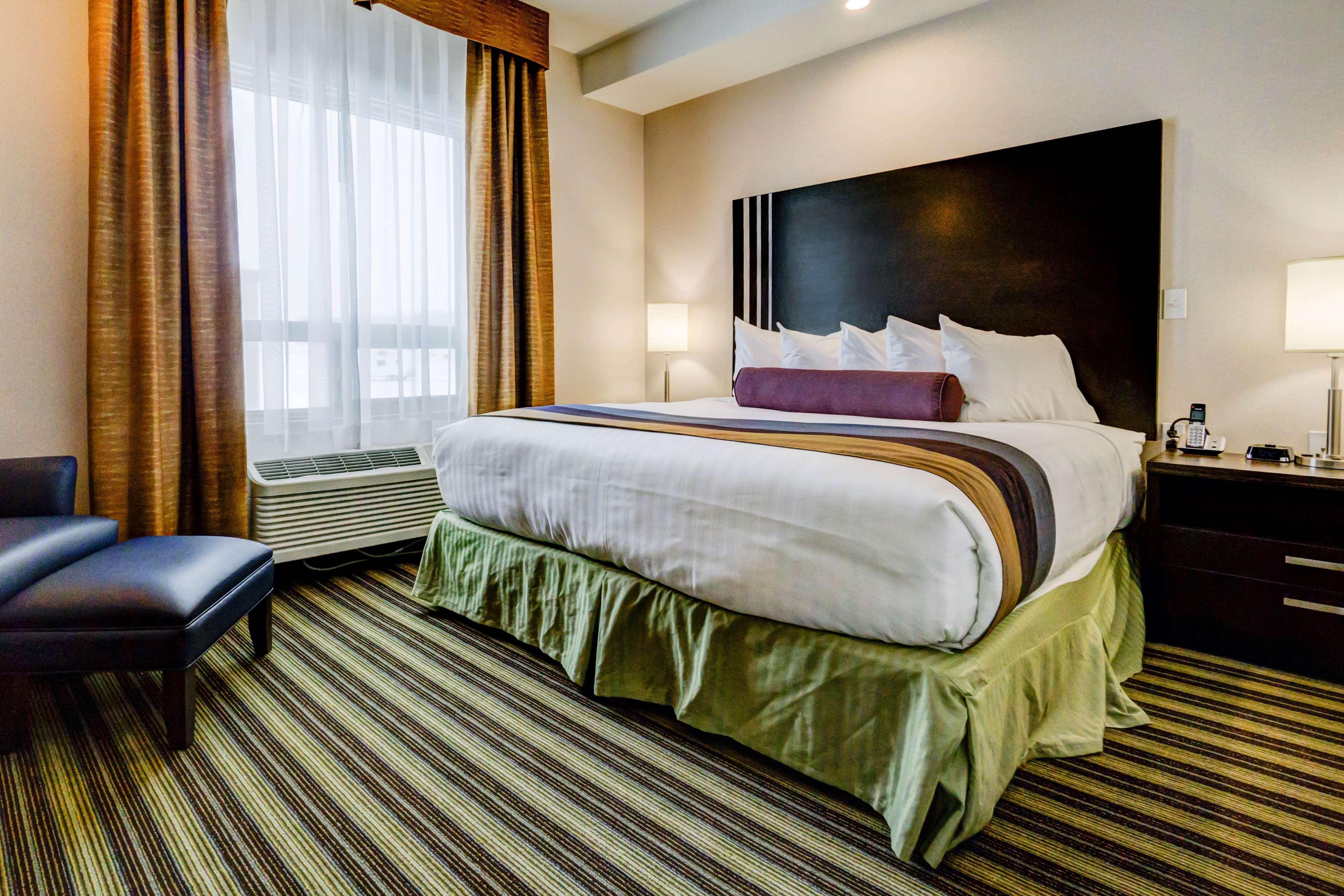 Best Western Plus Drayton Valley All Suites Екстер'єр фото