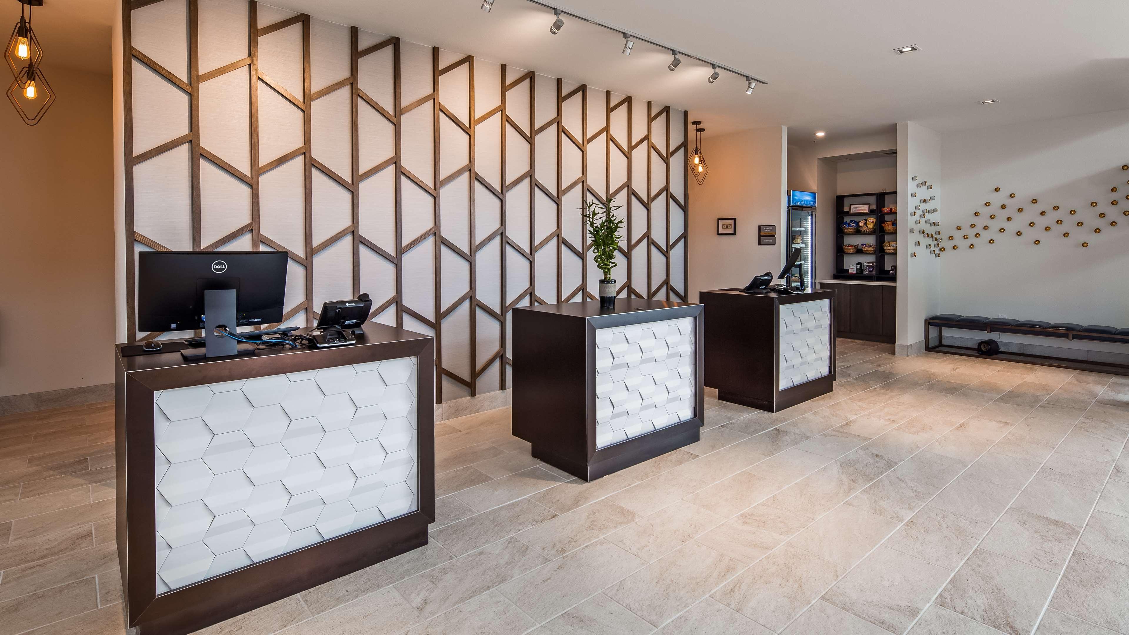 Best Western Plus Drayton Valley All Suites Екстер'єр фото