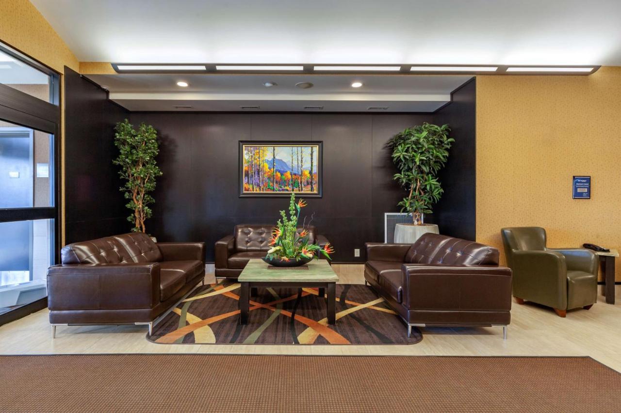 Best Western Plus Drayton Valley All Suites Екстер'єр фото