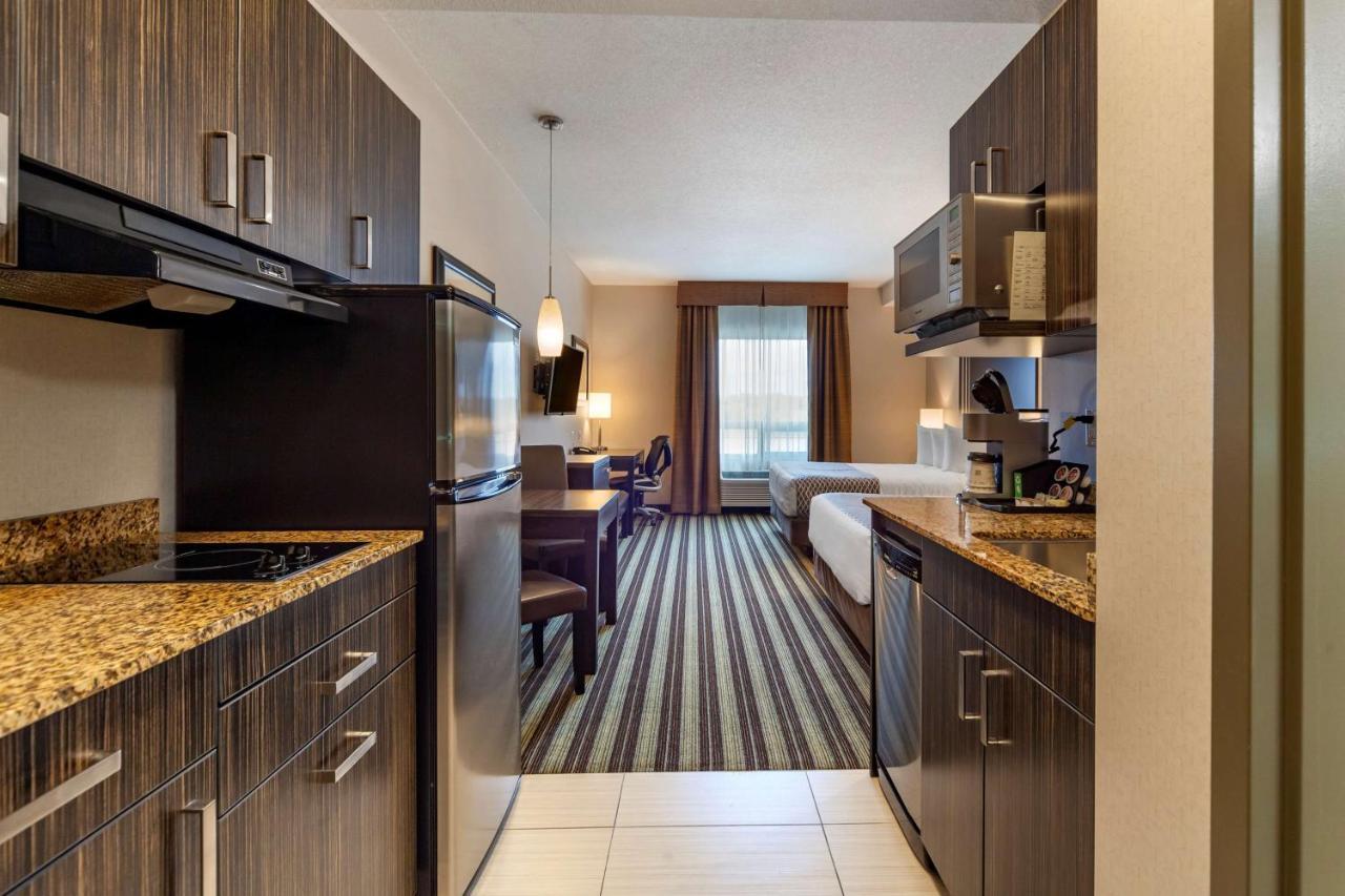 Best Western Plus Drayton Valley All Suites Екстер'єр фото
