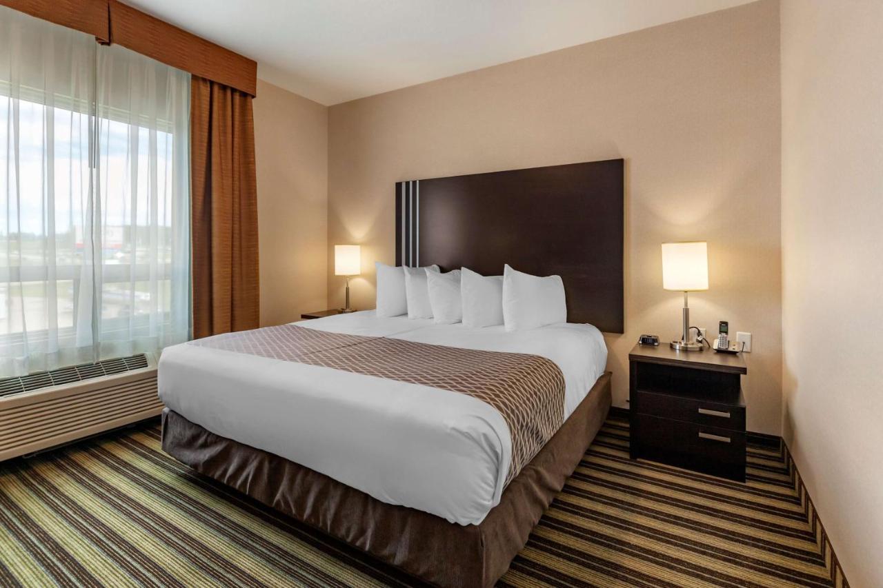 Best Western Plus Drayton Valley All Suites Екстер'єр фото